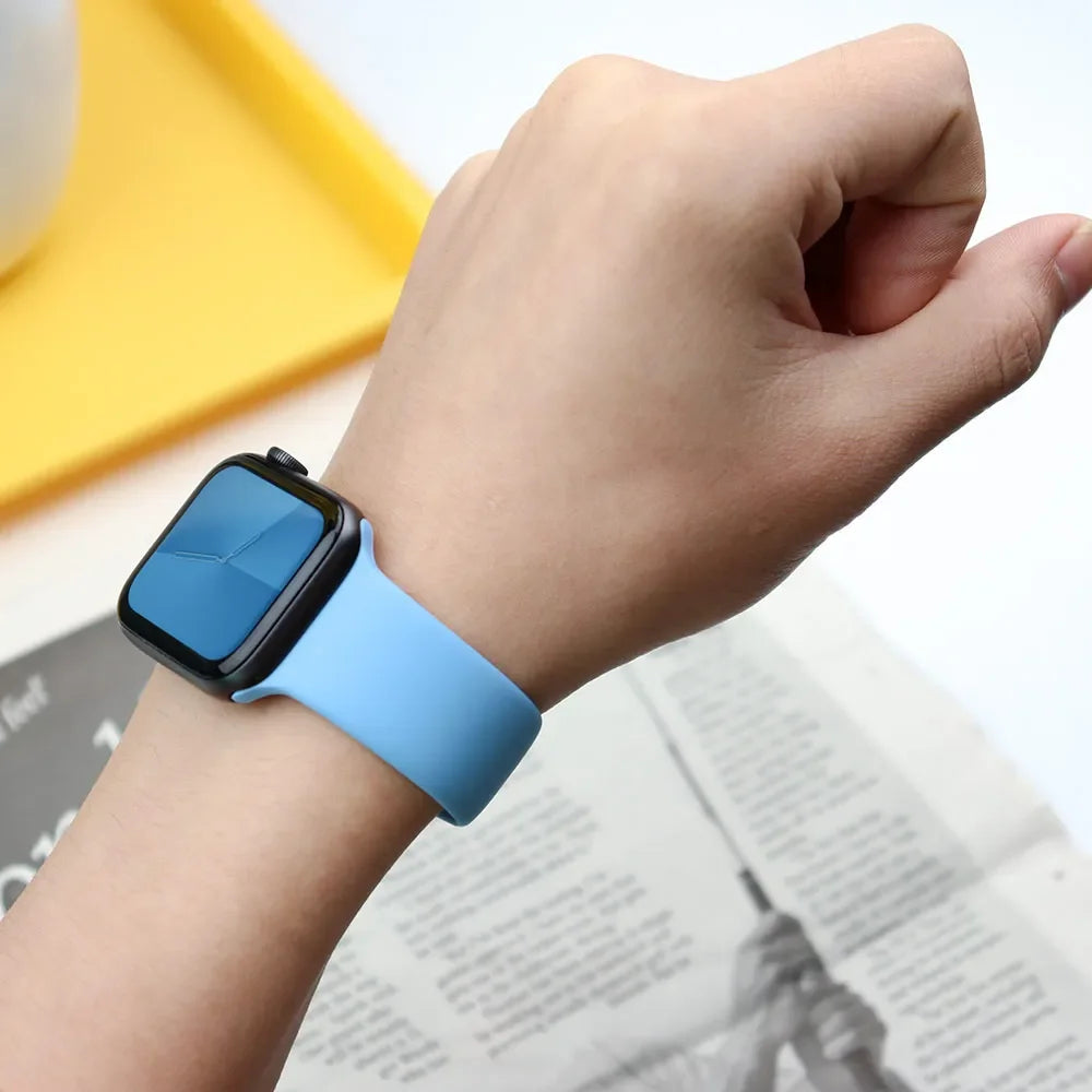 Apple Watch Silicone Sport Band – All Sizes Compatible (38–49mm)